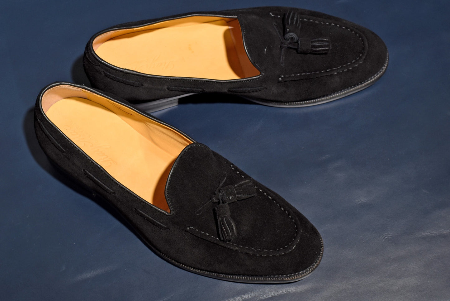 スエード タッセル ローファー ブラック Fran RAYMAR グッドイヤーウェルト ビジネスシューズ 革靴 23.5cm~27.0cm レイマー ローファー ビジカジ