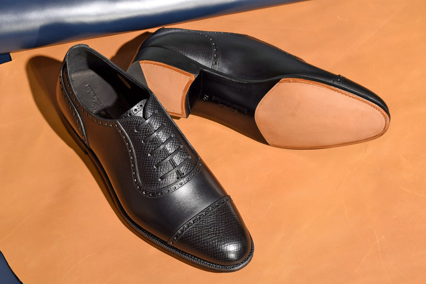 Felix ビジネスシューズ 革靴 RAYMAR コンビネーションアデレード ブラック ワインハイマー ＆ ホーウィンハッチグレイン ハンドソーンウェルト 九分仕立て　23.5cm‾29.0cm レイマー ボックスカーフ 内羽根  革底 レザーソール