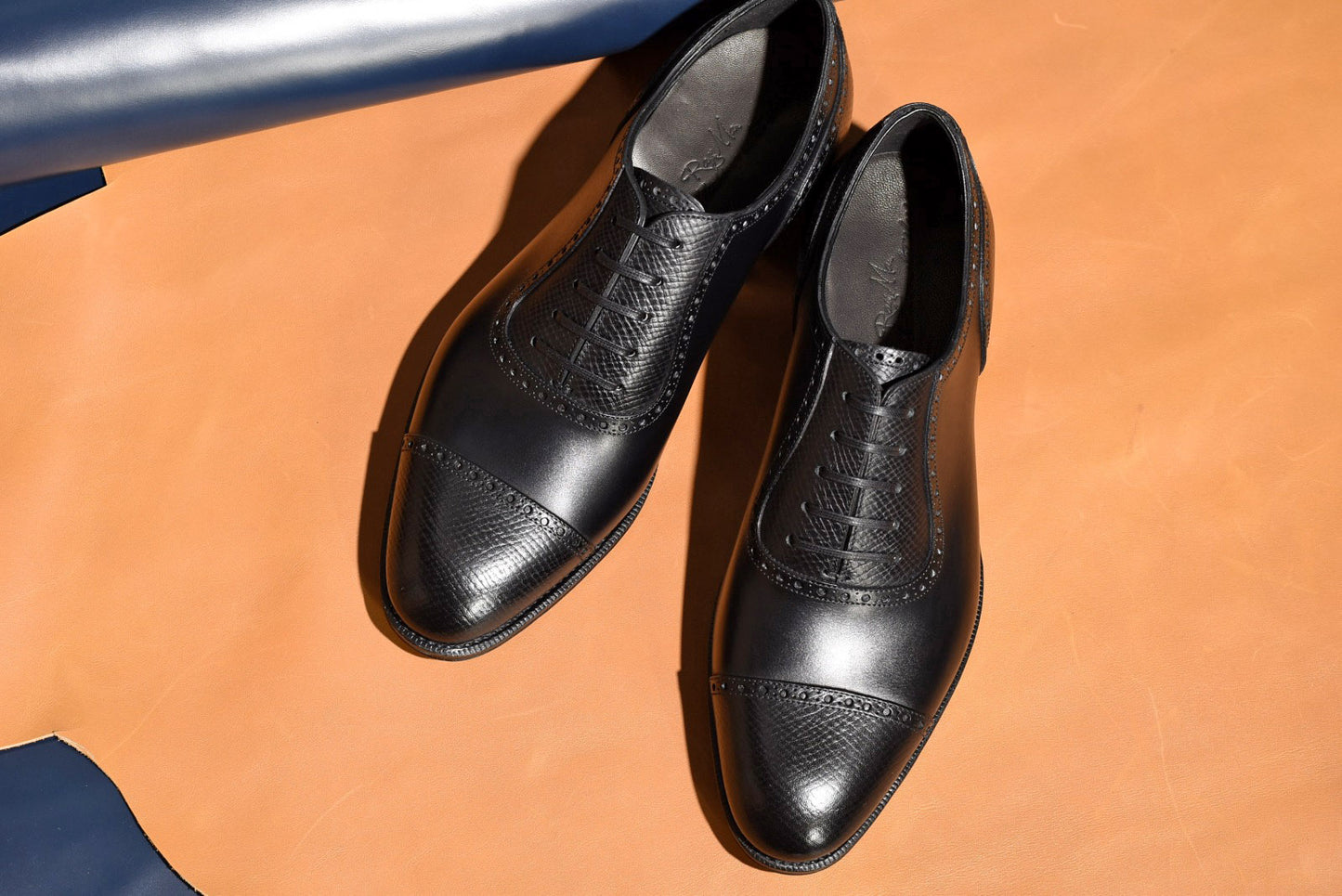 Felix ビジネスシューズ 革靴 RAYMAR コンビネーションアデレード ブラック ワインハイマー ＆ ホーウィンハッチグレイン ハンドソーンウェルト 九分仕立て　23.5cm‾29.0cm レイマー ボックスカーフ 内羽根  革底 レザーソール