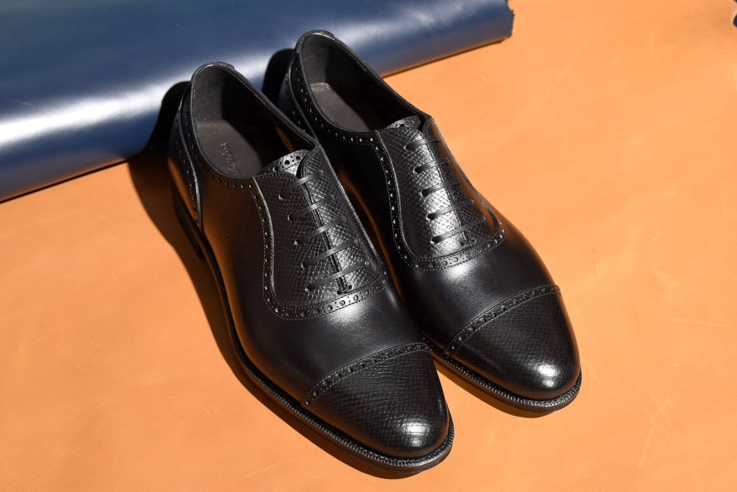 Felix ビジネスシューズ 革靴 RAYMAR コンビネーションアデレード ブラック ワインハイマー ＆ ホーウィンハッチグレイン ハンドソーンウェルト 九分仕立て　23.5cm‾29.0cm レイマー ボックスカーフ 内羽根  革底 レザーソール