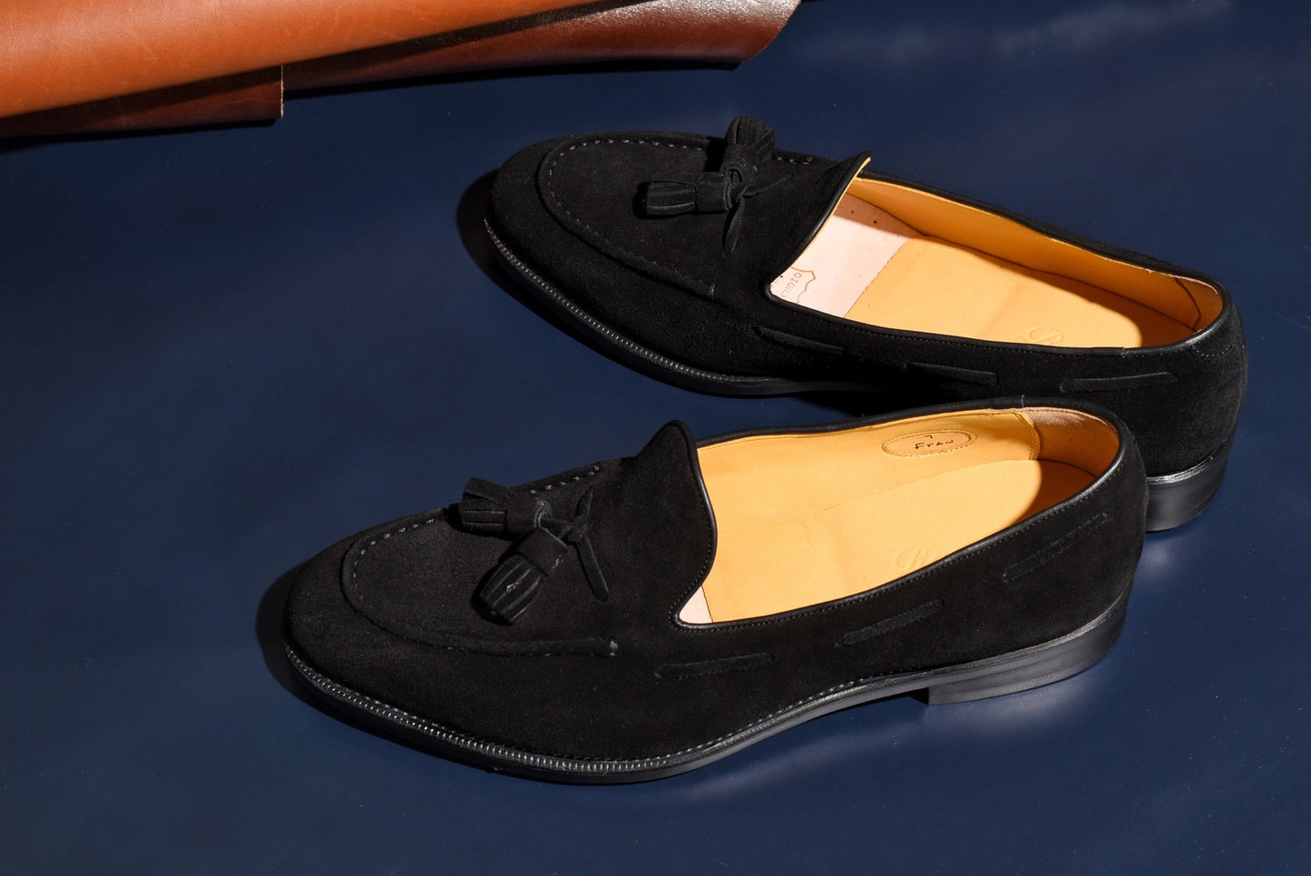 スエード タッセル ローファー ブラック Fran RAYMAR グッドイヤーウェルト ビジネスシューズ 革靴 23.5cm~27.0cm レイマー ローファー ビジカジ