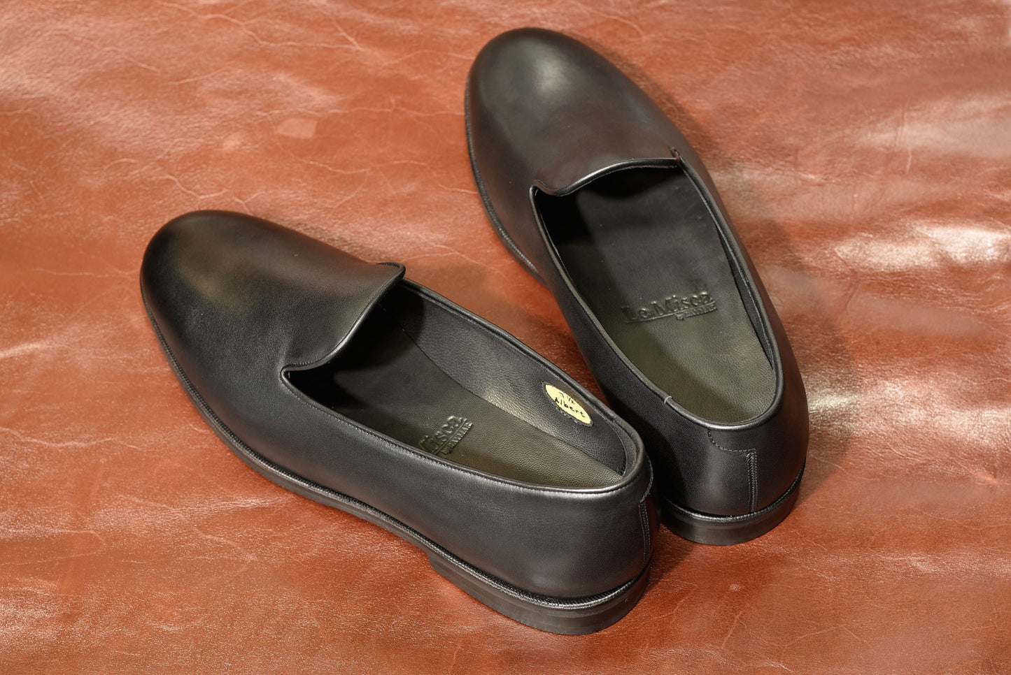 ビジネスシューズ 革靴 Le Misca by RAYMAR プレーン スリッポン ブラック 牛革 フル マッケイ製法 ゴートレザー ライニング 23.5cm‾27.5cm レミスカ レイマー スリップオン ラバーソール ゴム底 Albert